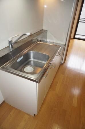 グローリィ湘南 キッチン