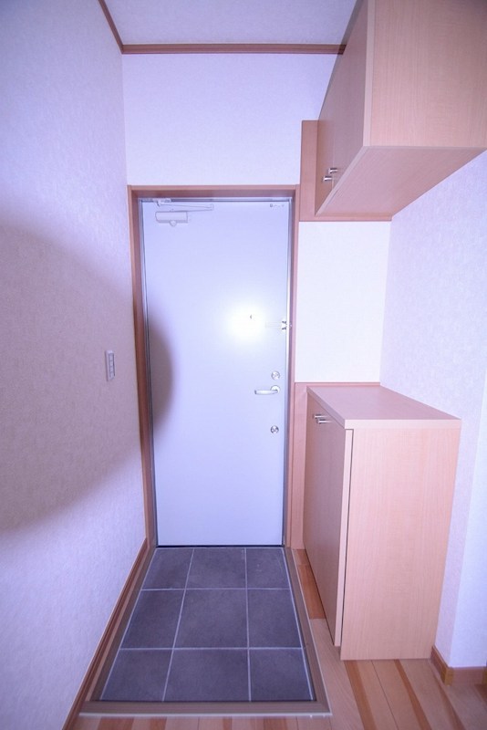 Ｍａｈｏｒｏｂａ　ｈｏｕｓｅ，Ａ 玄関