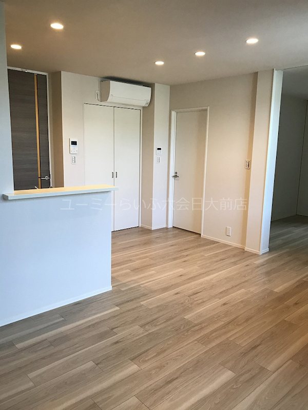 ノーブルグリシーヌ リビング