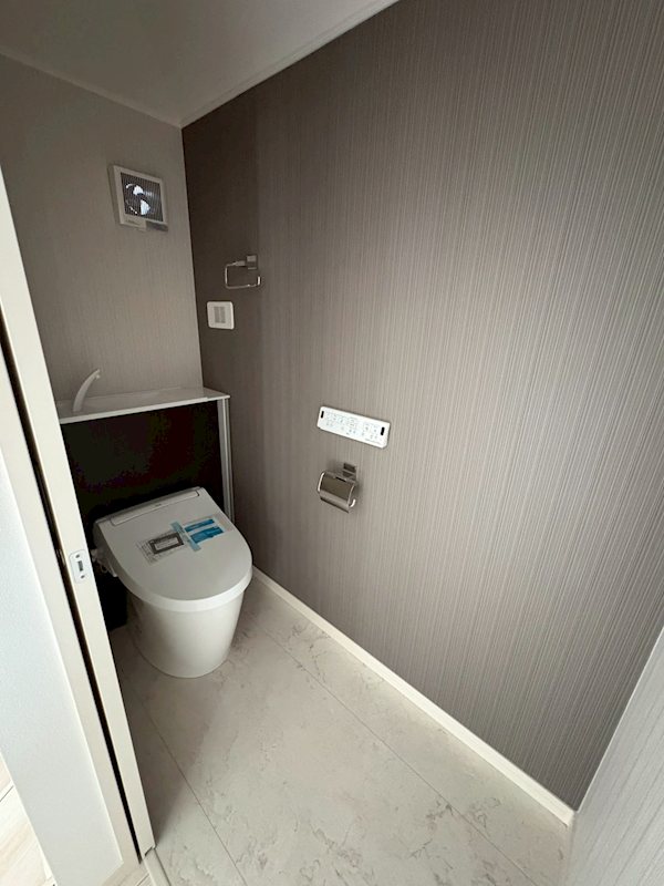 片瀬海岸戸建 トイレ