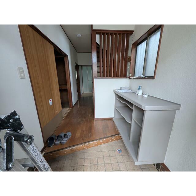 愛甲郡愛川町中津戸建 玄関