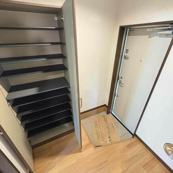 ａｌｔｕｒａ　洋光台　（アルトウラ） 玄関