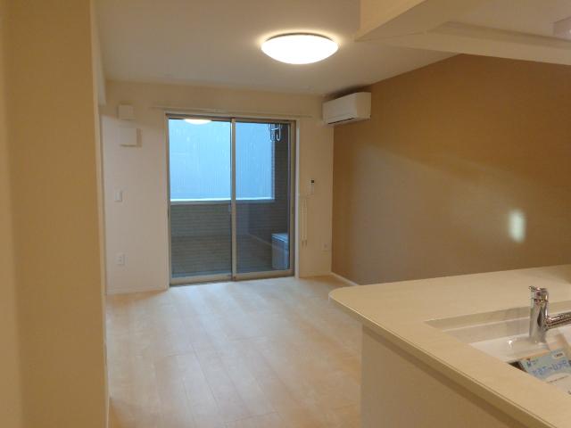 ドリームス　カドミ リビング