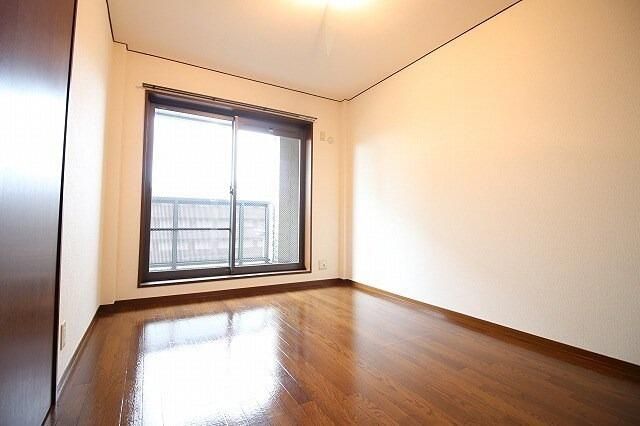 グランバリエ ベッドルーム