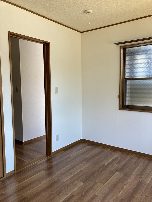 露木貸家4号棟 リビング