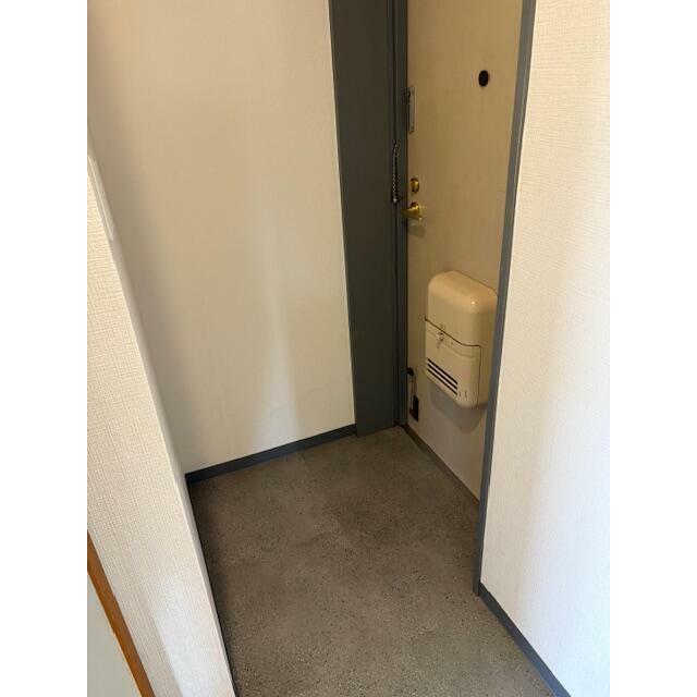 ヒヨシハイツ 玄関