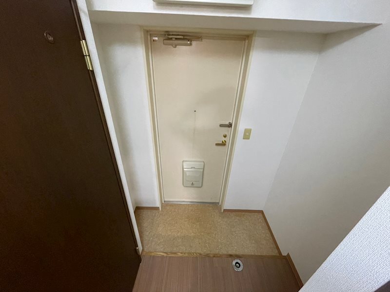 カジヤマグラスワン 玄関