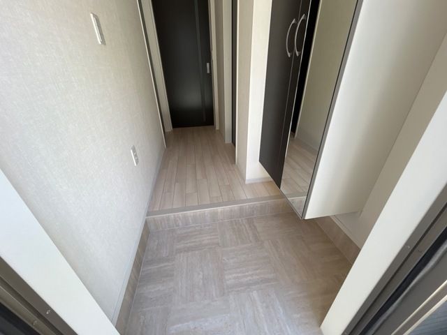 Breeze（ブリーズ） 玄関