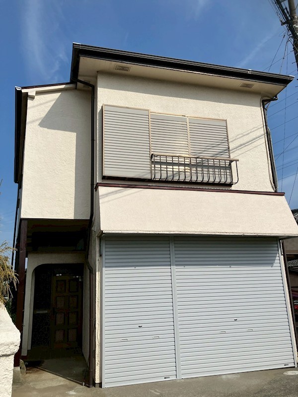 MotoBase長持 外観