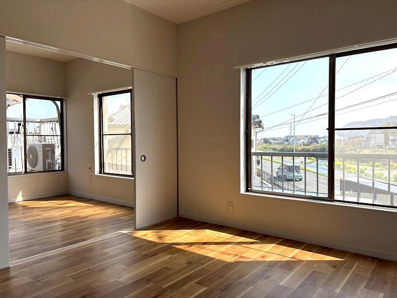 MotoBase長持 リビング