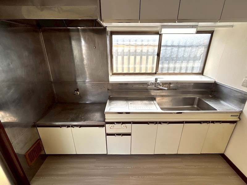 MotoBase長持 キッチン