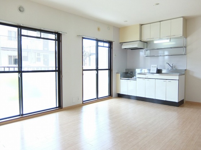 ハビテーションWADAⅡ リビング