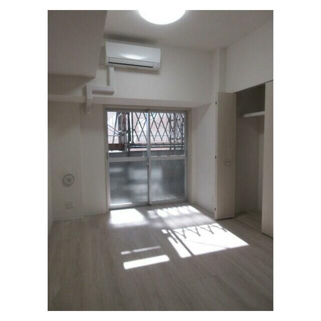 Ｅｐｉｃｈａｒｉｓ本厚木 リビング