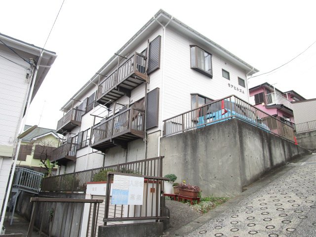 モアヒルズ　Ａ棟  202号室 外観