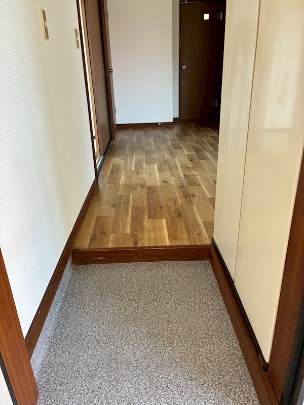 モアヒルズ　Ａ棟  玄関