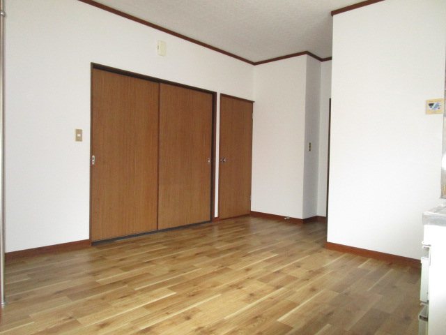 モアヒルズ　Ａ棟  リビング