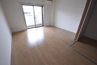 ワイズヒル リビング