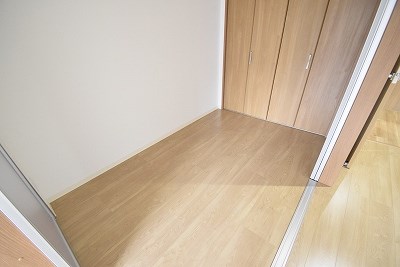 ワイズヒル ベッドルーム