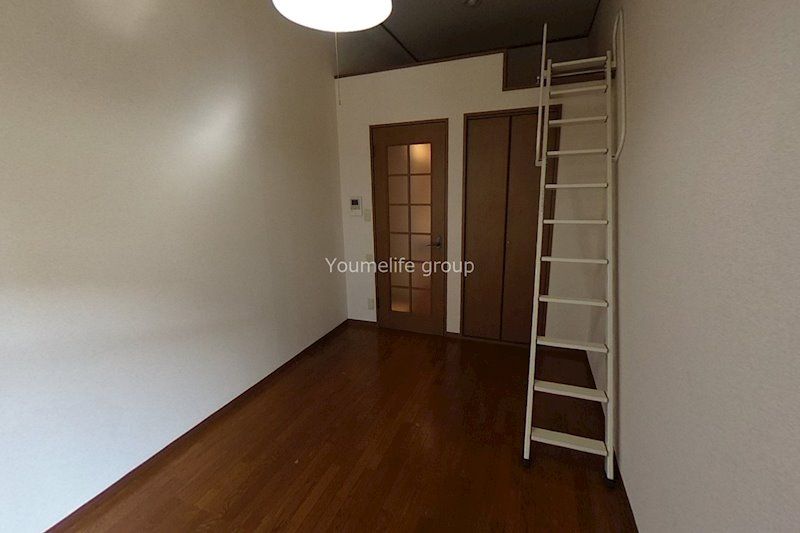 六会グリーンハイツ ベッドルーム