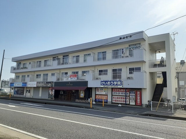 秋山ビル 302号室 外観