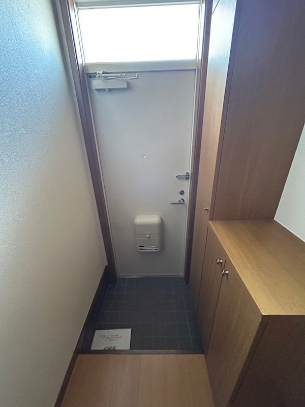 HKレジデンス 1 玄関