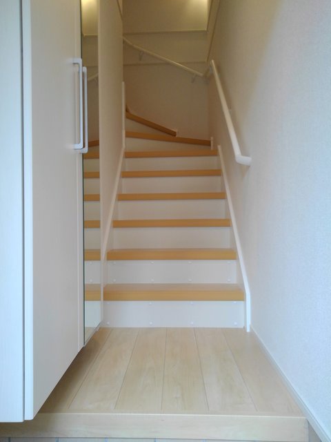 トレーノ鎌倉 玄関