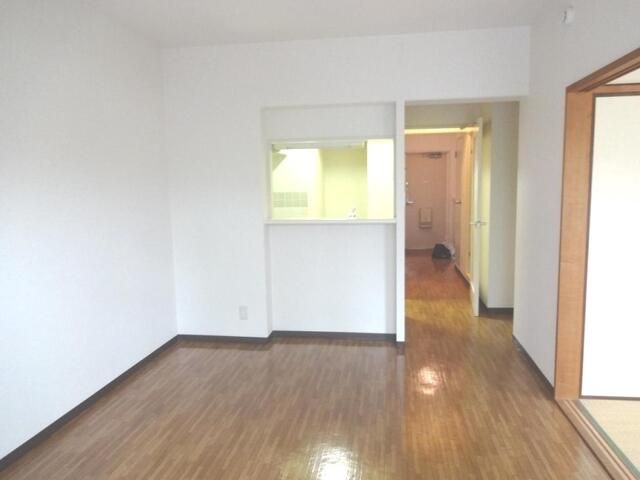 ヒルズ南戸塚 リビング