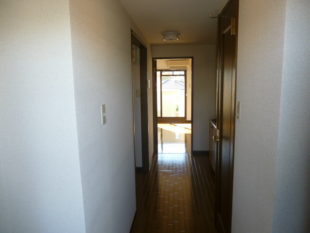 コンフォール伊勢原 玄関