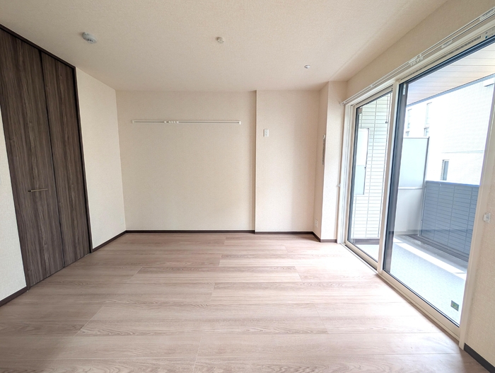 シュクラン リビング