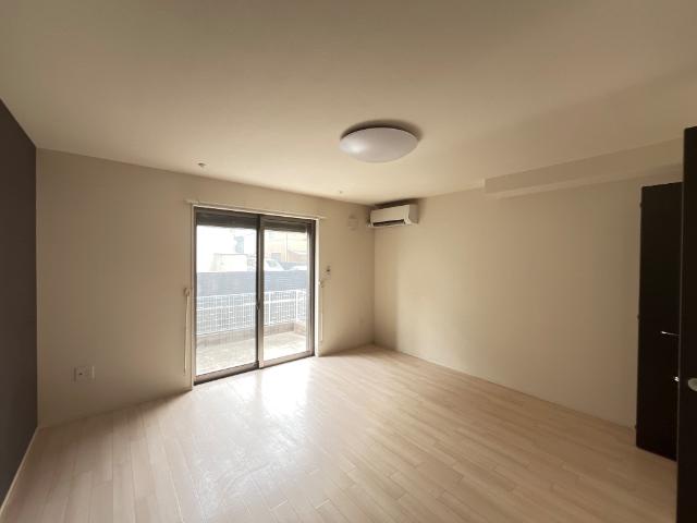 ロイヤルコート　湘南 リビング