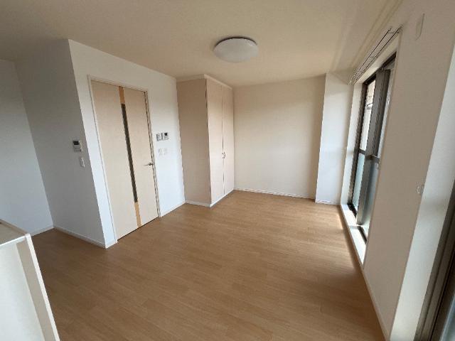 レフィナードＮ．Ｋ リビング