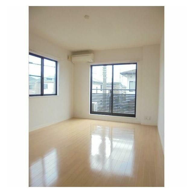 ＡＧＩＮＧ本鵠沼 リビング