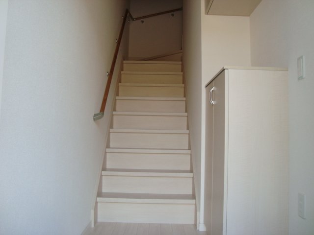 ベルクラージュ 玄関