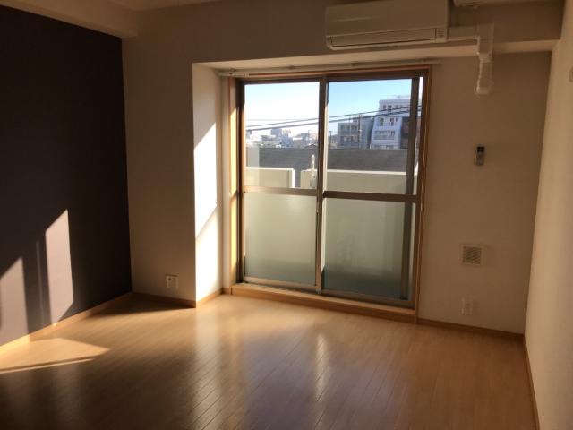 ローデア リビング