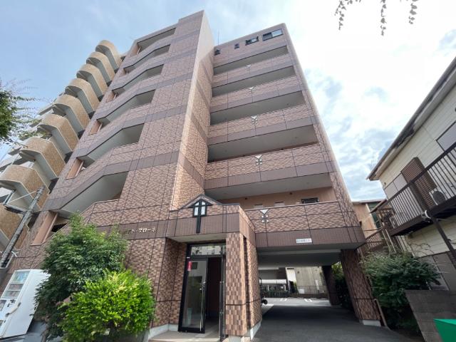 ポスト・マローネ 外観