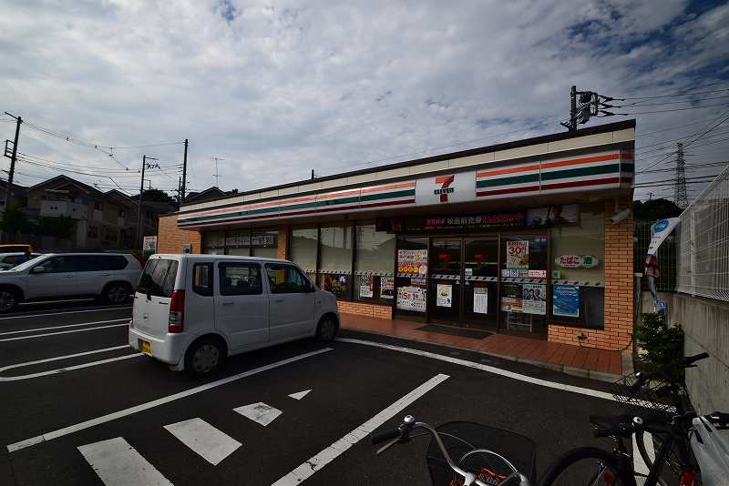 ホープ戸塚台 コンビニ