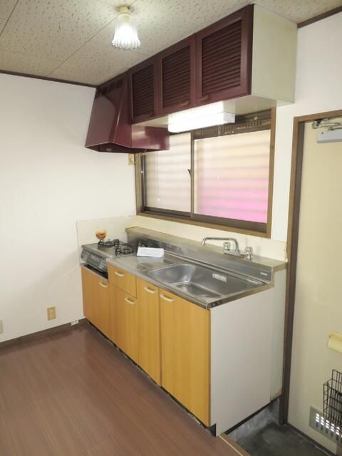 グランデュール湘南B キッチン