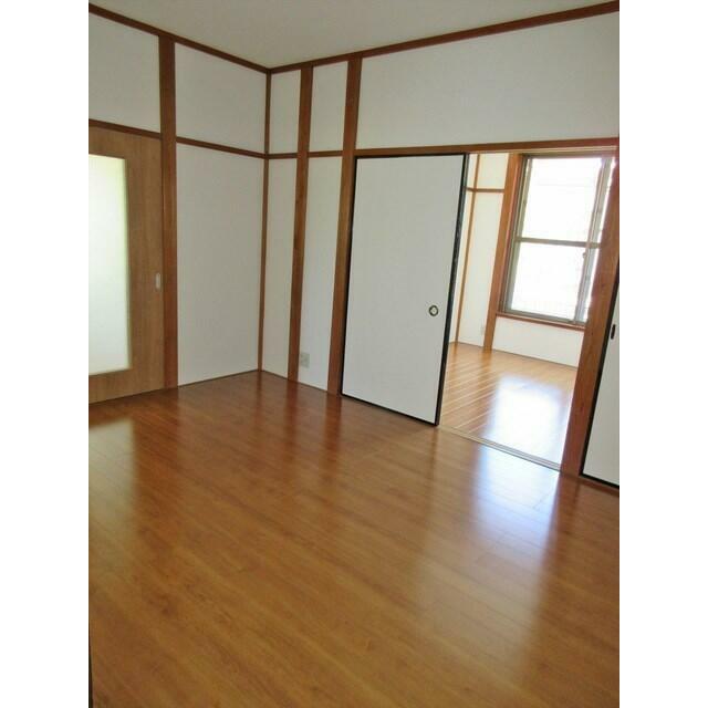 八雲アパート リビング