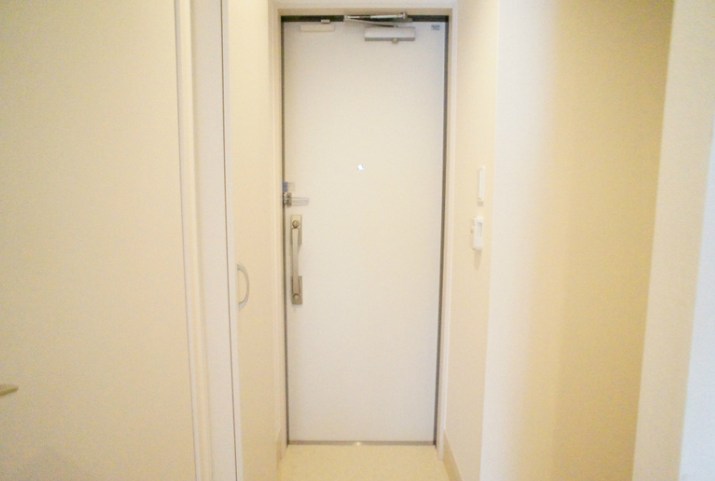 リブリ・faveur 玄関