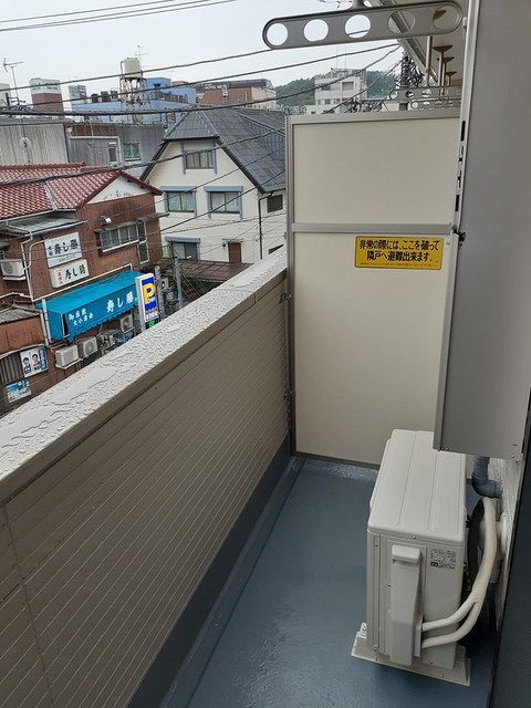 スリール・ダーンジュ ベランダ