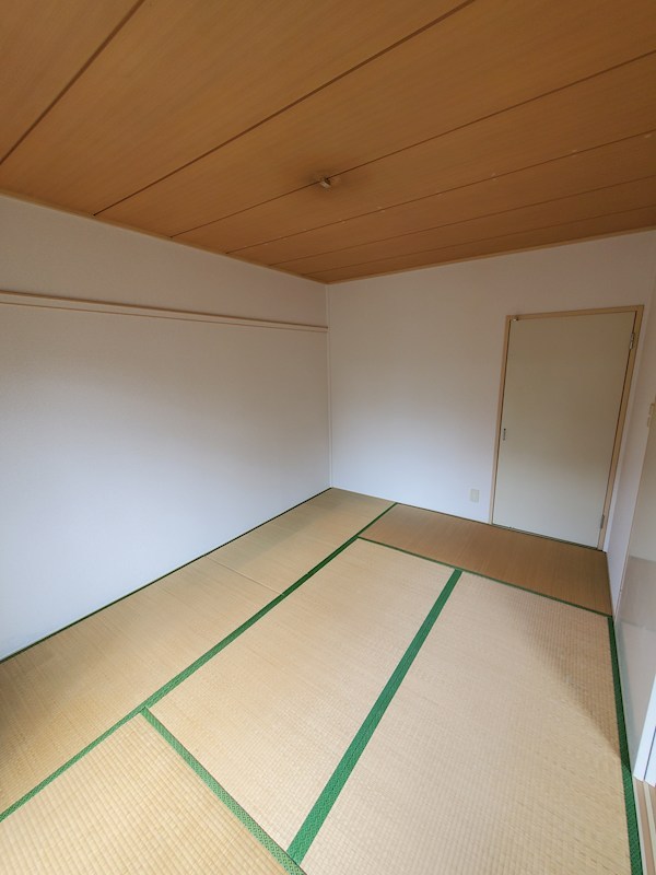 熊沢ハイツ３ ベッドルーム