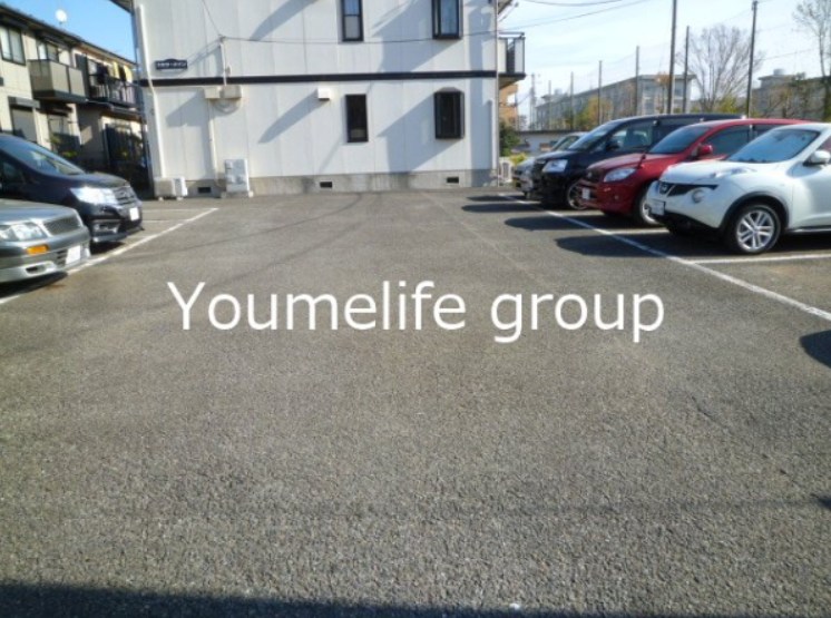 フラワーメゾン 駐車場