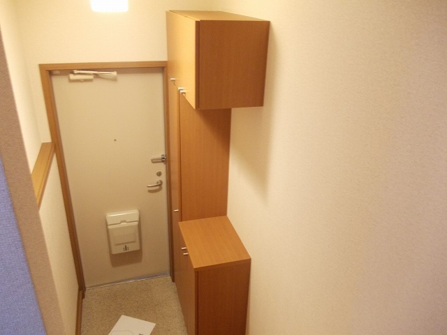 グランドシャリオⅠ 玄関