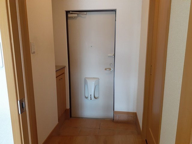 ビバーチェ 玄関