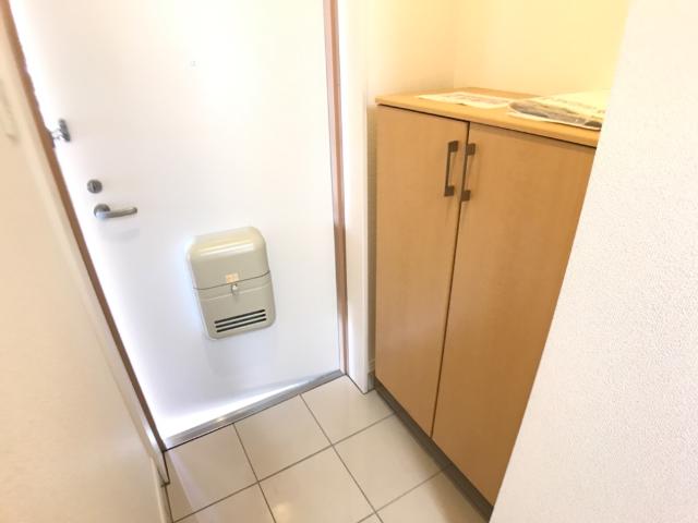 ＩＶＹ　ＣＯＵＲＴ（アイビーコート） 玄関