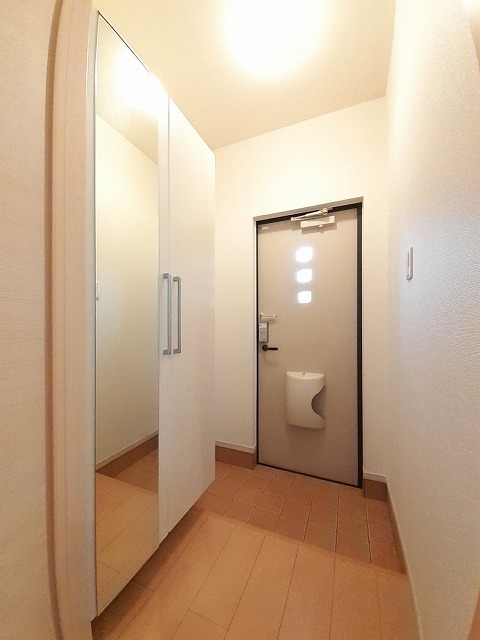 アルドール　Ａ 玄関