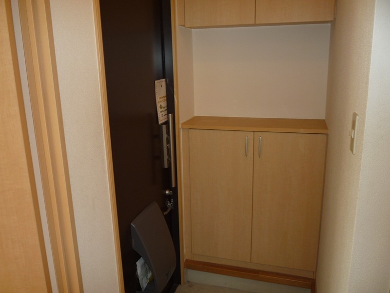 メゾン　ド　クレセール 玄関