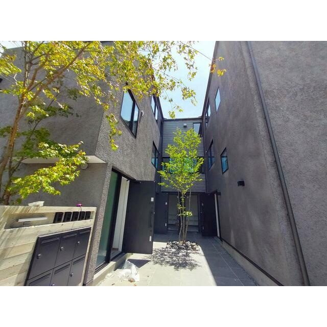 ヒュッゲユキノシタ D号室 外観