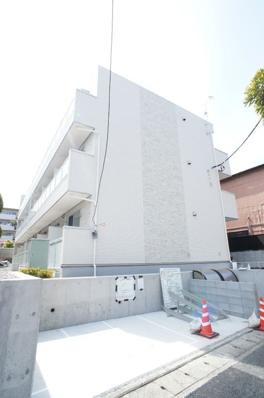 リブリ・平塚 303号室 外観