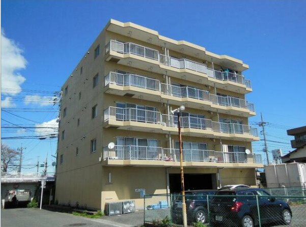 シャトル伊勢原 416号室 外観